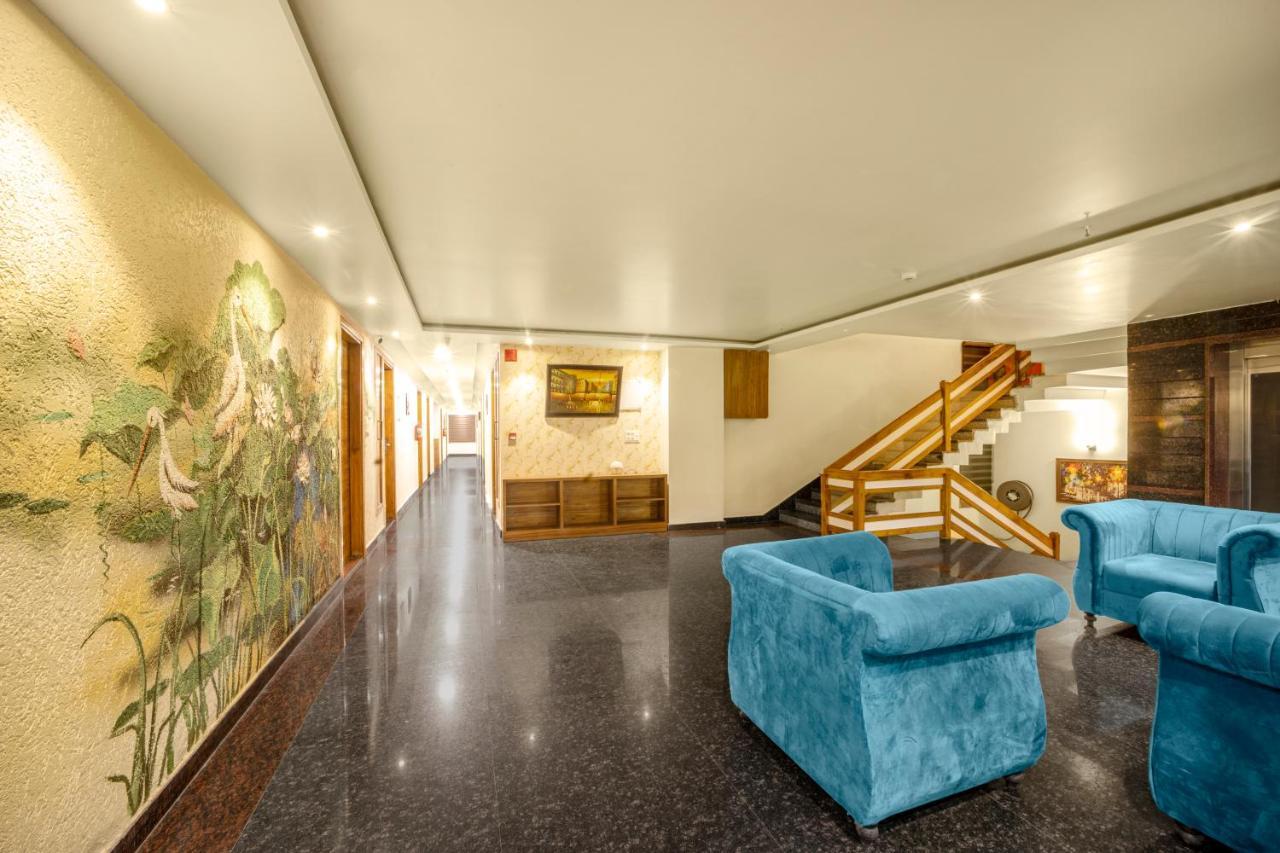 Hotel Divine Lakshmi Ganga Rishīkesh Exteriör bild