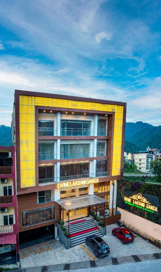 Hotel Divine Lakshmi Ganga Rishīkesh Exteriör bild