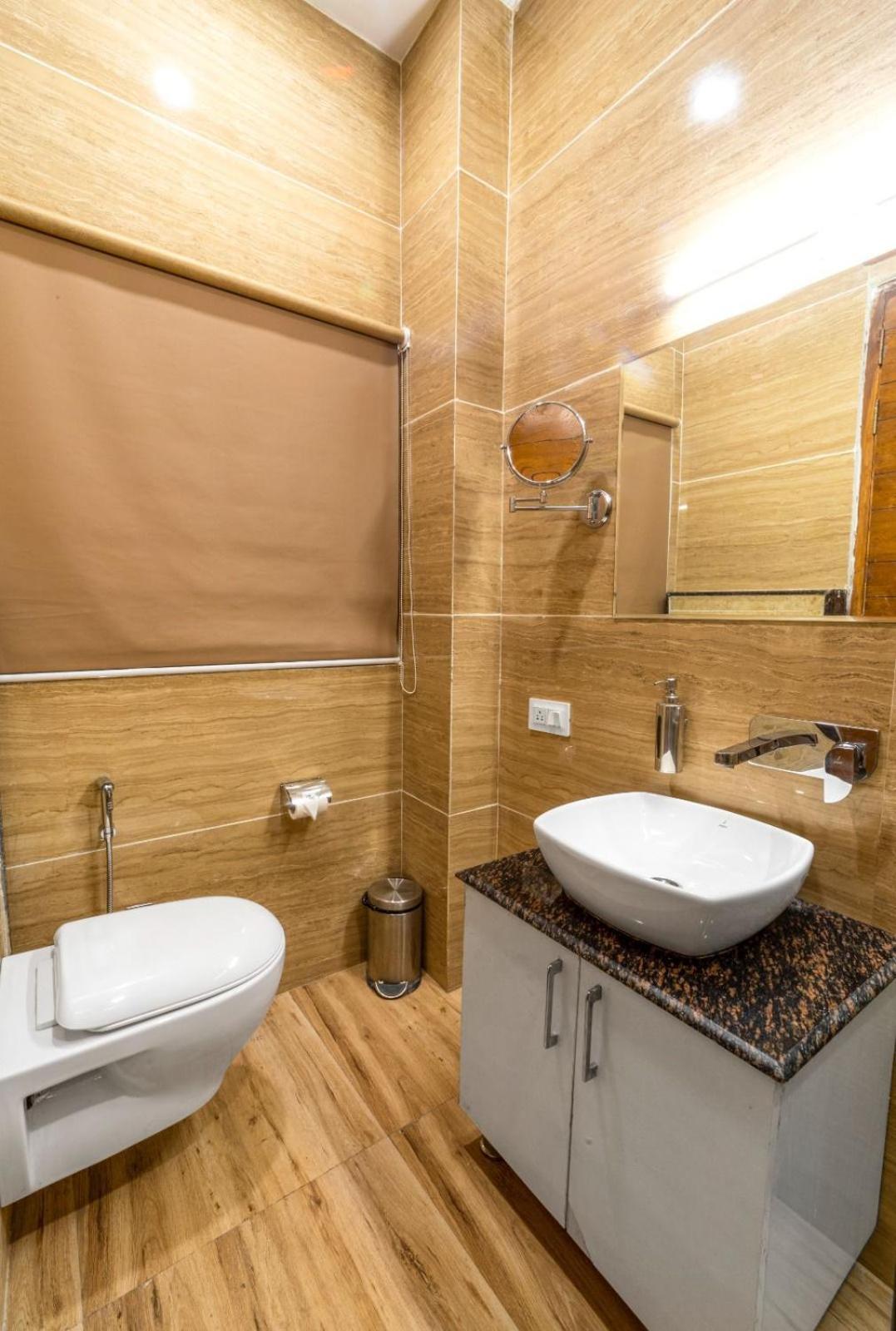 Hotel Divine Lakshmi Ganga Rishīkesh Exteriör bild